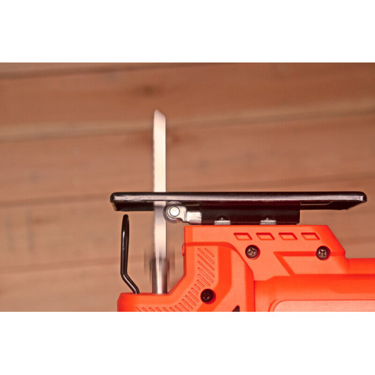 Купити Пила лобзиковая мережева BLACK+DECKER BES603. Офіційний магазин Toolmaster Україна. Фірмовий інструмент та обладнання, офіційна гарантія