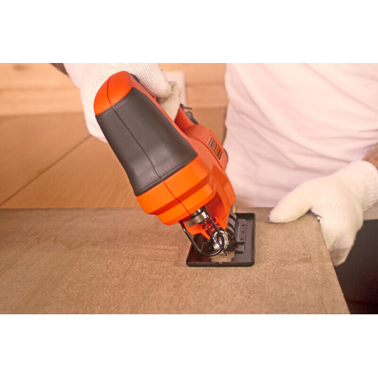 Купити Пила лобзиковая мережева BLACK+DECKER BES603. Офіційний магазин Toolmaster Україна. Фірмовий інструмент та обладнання, офіційна гарантія