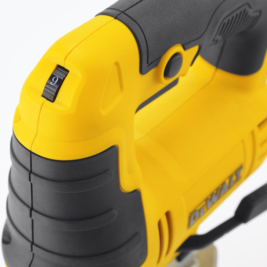Купити Пила лобзиковая сетевая DeWALT DWE349. Официальный магазин Toolmaster Украина. Фирменный инструмент и оборудование, официальная гарантия