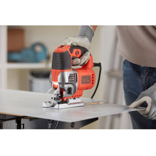 Купити Пила лобзиковая мережева BLACK+DECKER BES610. Офіційний магазин Toolmaster Україна. Фірмовий інструмент та обладнання, офіційна гарантія
