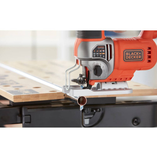 Купити Пила лобзиковая мережева BLACK+DECKER BES610. Офіційний магазин Toolmaster Україна. Фірмовий інструмент та обладнання, офіційна гарантія