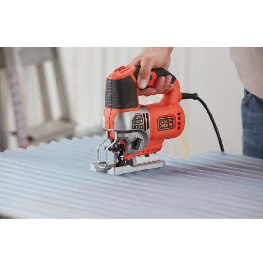 Купити Пила лобзиковая мережева BLACK+DECKER BES610. Офіційний магазин Toolmaster Україна. Фірмовий інструмент та обладнання, офіційна гарантія