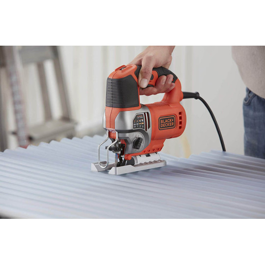 Купити Пила лобзиковая мережева BLACK+DECKER BES610K. Офіційний магазин Toolmaster Україна. Фірмовий інструмент та обладнання, офіційна гарантія
