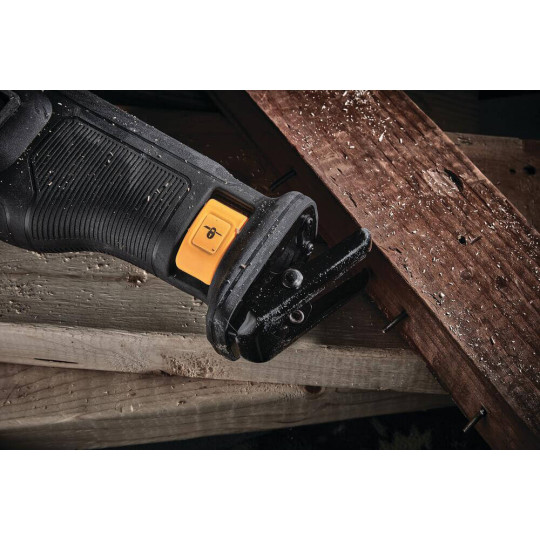 Купити Пила шабельна акумуляторна DeWALT DCS386NT. Офіційний магазин Toolmaster Україна. Фірмовий інструмент та обладнання, офіційна гарантія