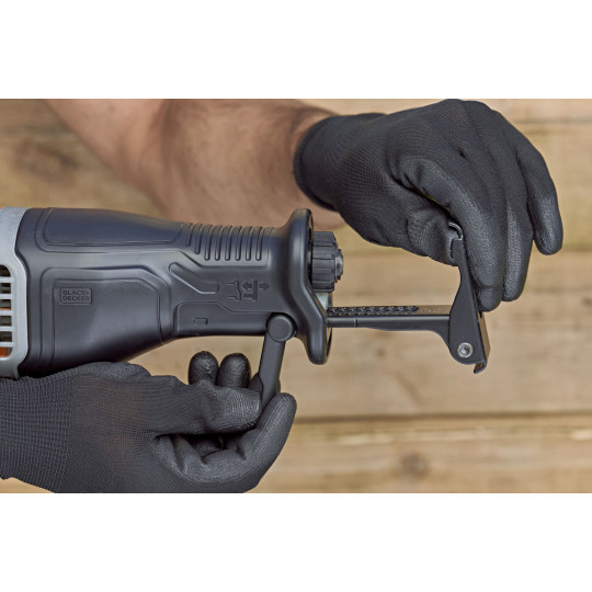 Купити Пила шабельна мережева BLACK+DECKER BES301K. Офіційний магазин Toolmaster Україна. Фірмовий інструмент та обладнання, офіційна гарантія