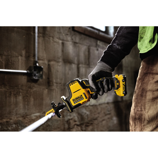 Купити Пила шабельна акумуляторна безщіткова DeWALT DCS312N. Офіційний магазин Toolmaster Україна. Фірмовий інструмент та обладнання, офіційна гарантія
