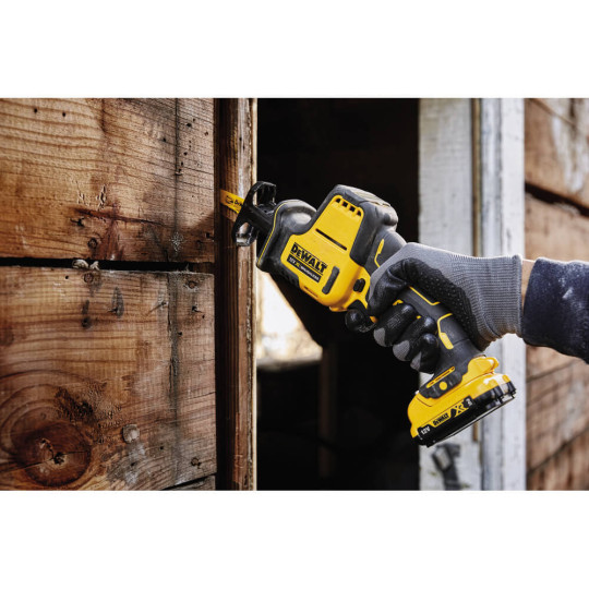 Купити Пила шабельна акумуляторна безщіткова DeWALT DCS312N. Офіційний магазин Toolmaster Україна. Фірмовий інструмент та обладнання, офіційна гарантія