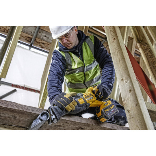 Купити Пила шабельна акумуляторна DeWALT DCS389N. Офіційний магазин Toolmaster Україна. Фірмовий інструмент та обладнання, офіційна гарантія