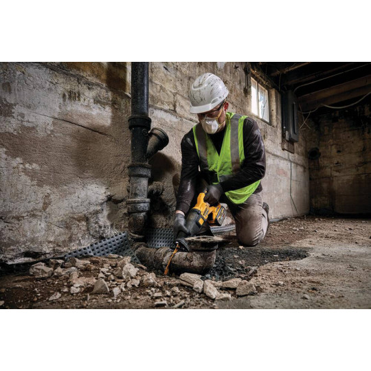 Купити Пила шабельна акумуляторна DeWALT DCS389N. Офіційний магазин Toolmaster Україна. Фірмовий інструмент та обладнання, офіційна гарантія