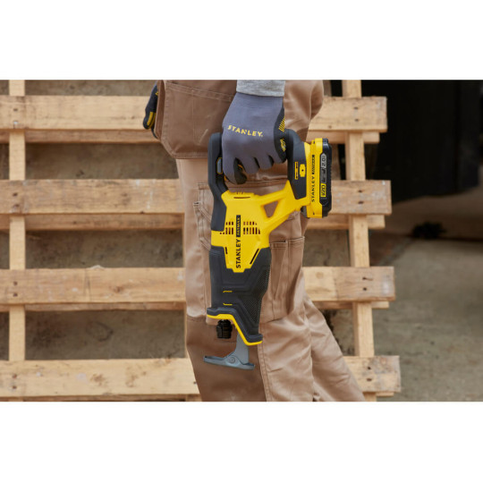 Купити Пила шабельна акумуляторна STANLEY FATMAX SFMCS300B. Офіційний магазин Toolmaster Україна. Фірмовий інструмент та обладнання, офіційна гарантія