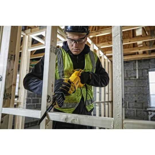 Купити Пила шабельна мережева DeWALT DWE305PK. Офіційний магазин Toolmaster Україна. Фірмовий інструмент та обладнання, офіційна гарантія