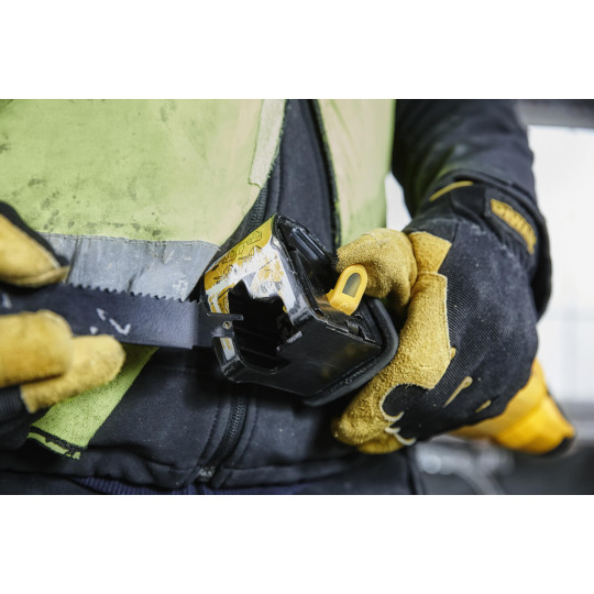 Купити Пила шабельна мережева DeWALT DWE305PK. Офіційний магазин Toolmaster Україна. Фірмовий інструмент та обладнання, офіційна гарантія