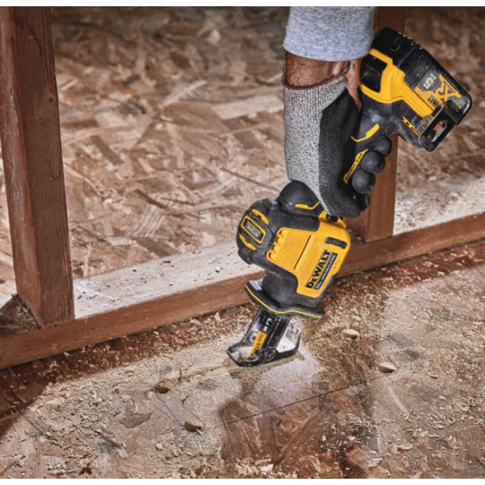 Купити Пила сабельная аккумуляторная бесщеточная DeWALT DCS369NT. Официальный магазин Toolmaster Украина. Фирменный инструмент и оборудование, официальная гарантия