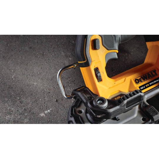 Купити Пила стрічкова акумуляторна безщіткова DeWALT DCS377NT. Офіційний магазин Toolmaster Україна. Фірмовий інструмент та обладнання, офіційна гарантія