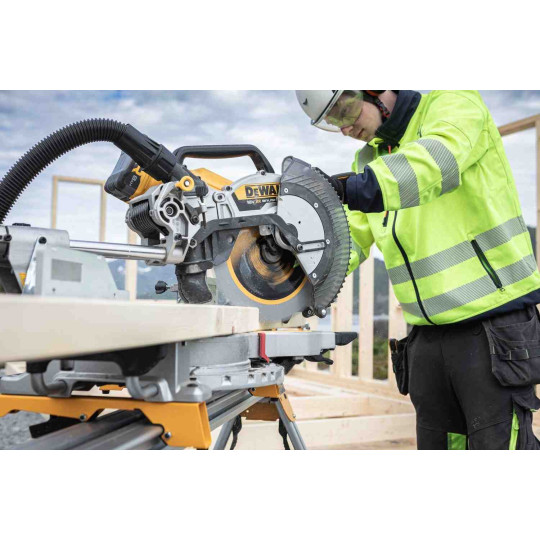 Купити Пилка торцювальна акумуляторна безщіткова DeWALT DCS782N. Офіційний магазин Toolmaster Україна. Фірмовий інструмент та обладнання, офіційна гарантія