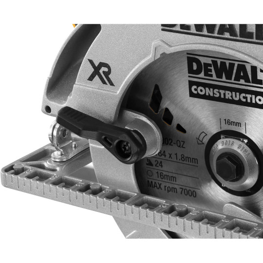 Купити Пилка дискова акумуляторна безщіткова DeWALT DCS572NT. Офіційний магазин Toolmaster Україна. Фірмовий інструмент та обладнання, офіційна гарантія
