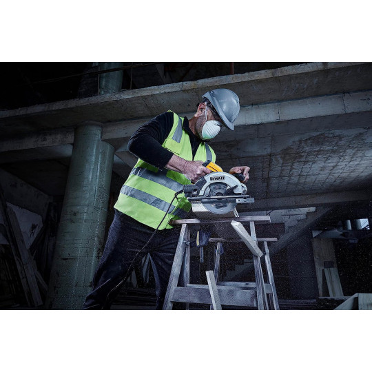 Купити Пила дискова мережева DeWALT DWE5615. Офіційний магазин Toolmaster Україна. Фірмовий інструмент та обладнання, офіційна гарантія