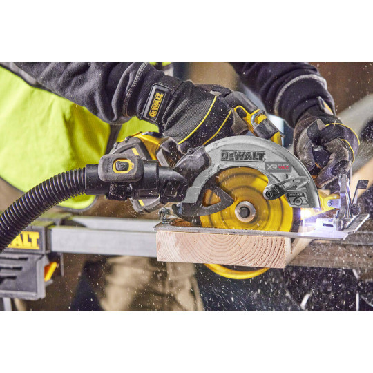 Купити Пила дискова акумуляторна безщіткова DeWALT DCS573NT. Офіційний магазин Toolmaster Україна. Фірмовий інструмент та обладнання, офіційна гарантія