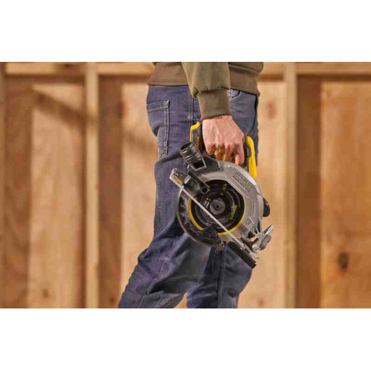 Купити Пила циркулярна акумуляторна STANLEY FATMAX SFMCS550B. Офіційний магазин Toolmaster Україна. Фірмовий інструмент та обладнання, офіційна гарантія