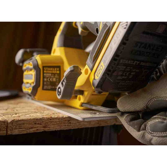 Купити Пила циркулярна акумуляторна STANLEY FATMAX SFMCS550B. Офіційний магазин Toolmaster Україна. Фірмовий інструмент та обладнання, офіційна гарантія