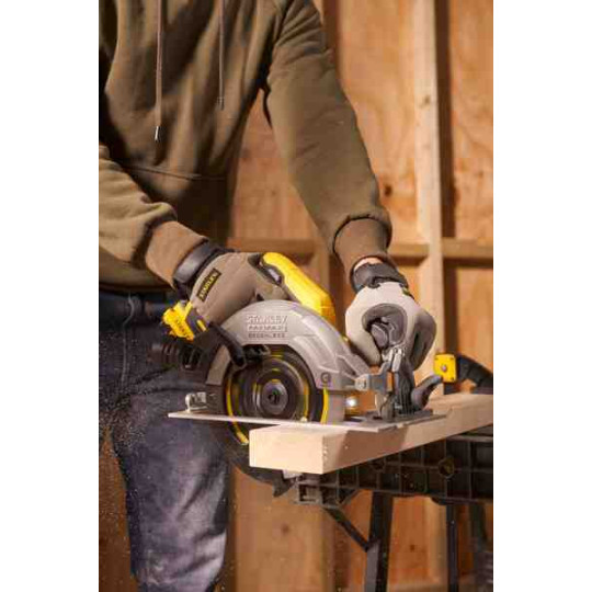 Купити Пила циркулярна акумуляторна STANLEY FATMAX SFMCS550B. Офіційний магазин Toolmaster Україна. Фірмовий інструмент та обладнання, офіційна гарантія