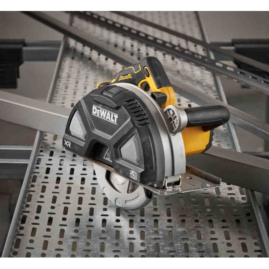 Купити Пилка дискова по металу акумуляторна DeWALT DCS383N. Офіційний магазин Toolmaster Україна. Фірмовий інструмент та обладнання, офіційна гарантія
