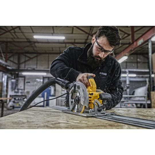 Купити Пилка дискова мережева DeWALT DWE576K. Офіційний магазин Toolmaster Україна. Фірмовий інструмент та обладнання, офіційна гарантія