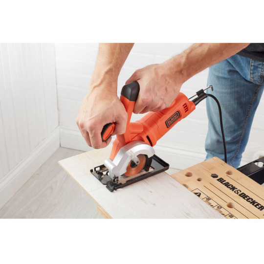 Купити Пила дискова мережева BLACK+DECKER BES510. Офіційний магазин Toolmaster Україна. Фірмовий інструмент та обладнання, офіційна гарантія
