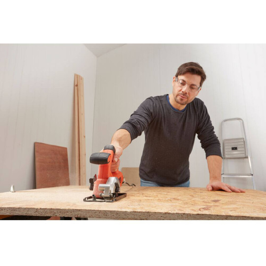 Купити Пила дискова мережева BLACK+DECKER BES510. Офіційний магазин Toolmaster Україна. Фірмовий інструмент та обладнання, офіційна гарантія
