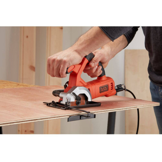 Купити Пила дискова мережева BLACK+DECKER BES510. Офіційний магазин Toolmaster Україна. Фірмовий інструмент та обладнання, офіційна гарантія