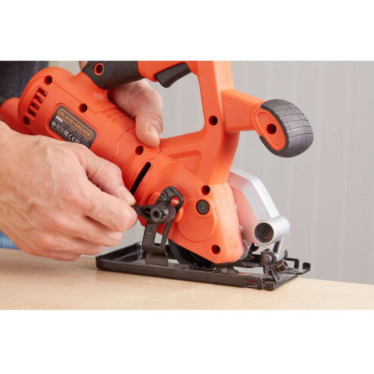Купити Пила дискова мережева BLACK+DECKER BES510. Офіційний магазин Toolmaster Україна. Фірмовий інструмент та обладнання, офіційна гарантія
