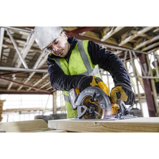 Купити Пила дискова акумуляторна DeWALT DCS578NT. Офіційний магазин Toolmaster Україна. Фірмовий інструмент та обладнання, офіційна гарантія