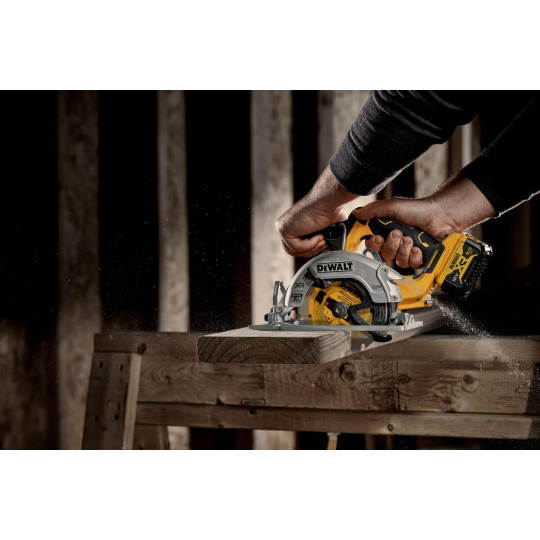 Купити Пила дискова акумуляторна безщіткова DeWALT DCS512P2. Офіційний магазин Toolmaster Україна. Фірмовий інструмент та обладнання, офіційна гарантія