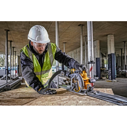 Купити Пила дисковая аккумуляторная DeWALT DCS579X2. Официальный магазин Toolmaster Украина. Фирменный инструмент и оборудование, официальная гарантия