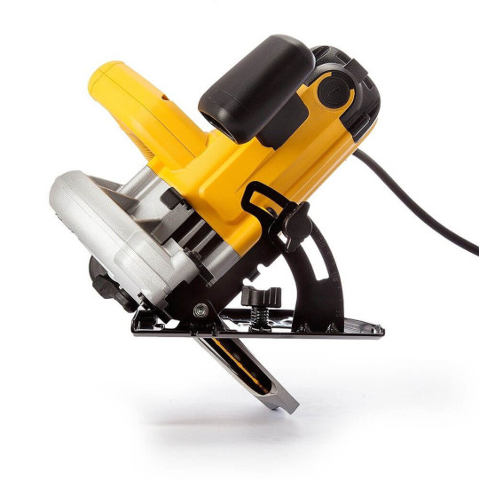 Купити Пила дискова мережева DeWALT DWE560K. Офіційний магазин Toolmaster Україна. Фірмовий інструмент та обладнання, офіційна гарантія