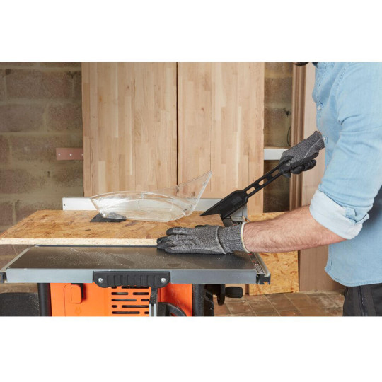Купити Пила настільна мережева BLACK+DECKER BES720. Офіційний магазин Toolmaster Україна. Фірмовий інструмент та обладнання, офіційна гарантія