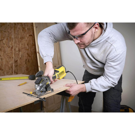 Купити Пила циркулярна компактна мережева STANLEY FATMAX FME380K. Офіційний магазин Toolmaster Україна. Фірмовий інструмент та обладнання, офіційна гарантія