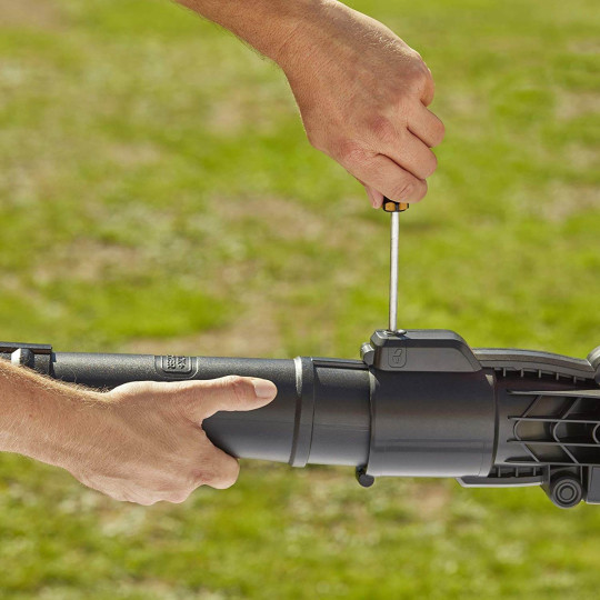Купити Садовый пылесос электрический BLACK+DECKER BEBLV300. Официальный магазин Toolmaster Украина. Фирменный инструмент и оборудование, официальная гарантия
