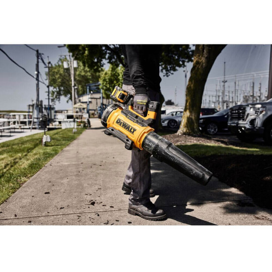 Купити Воздуходувка аккумуляторная бесщеточная DeWALT DCMBL777N. Официальный магазин Toolmaster Украина. Фирменный инструмент и оборудование, официальная гарантия