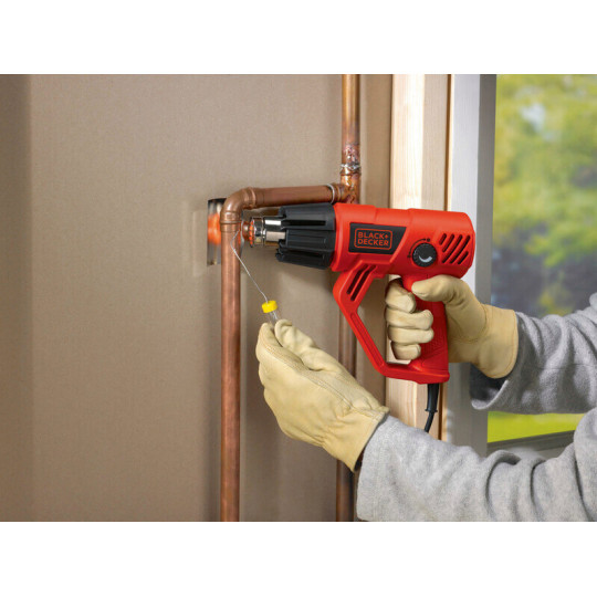 Купити Пістолет гарячого повітря - фен мережевий BLACK+DECKER KX2001. Офіційний магазин Toolmaster Україна. Фірмовий інструмент та обладнання, офіційна гарантія