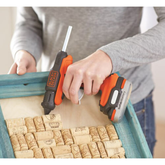 Купити Пістолет клейовий акумуляторний BLACK+DECKER BDCGG12N. Офіційний магазин Toolmaster Україна. Фірмовий інструмент та обладнання, офіційна гарантія