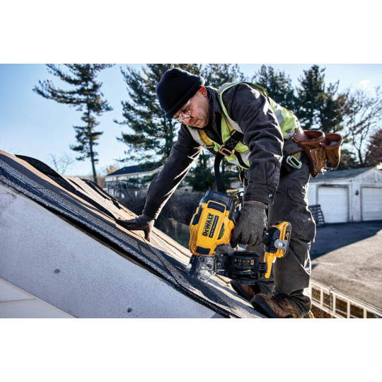 Купити Пістолет цвяхозабивний акумуляторний безщітковий DeWALT DCN45RND2. Офіційний магазин Toolmaster Україна. Фірмовий інструмент та обладнання, офіційна гарантія
