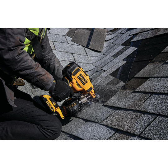 Купити Пістолет цвяхозабивний акумуляторний безщітковий DeWALT DCN45RND2. Офіційний магазин Toolmaster Україна. Фірмовий інструмент та обладнання, офіційна гарантія