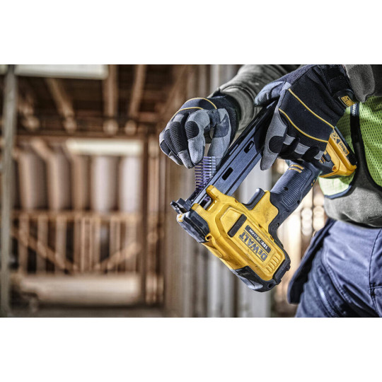 Купити Степлер скобозабивний акумуляторний DeWALT DCN701D2. Офіційний магазин Toolmaster Україна. Фірмовий інструмент та обладнання, офіційна гарантія