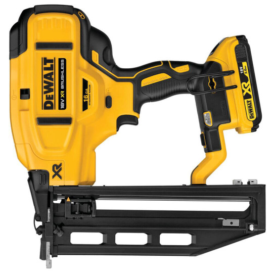 Купити Пистолет гвоздезабивной аккумуляторный бесщеточный DeWALT DCN662D2. Официальный магазин Toolmaster Украина. Фирменный инструмент и оборудование, официальная гарантия
