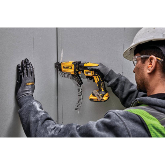Купити Насадка стрічкова для подачі шурупів DeWALT DCF6202. Офіційний магазин Toolmaster Україна. Фірмовий інструмент та обладнання, офіційна гарантія