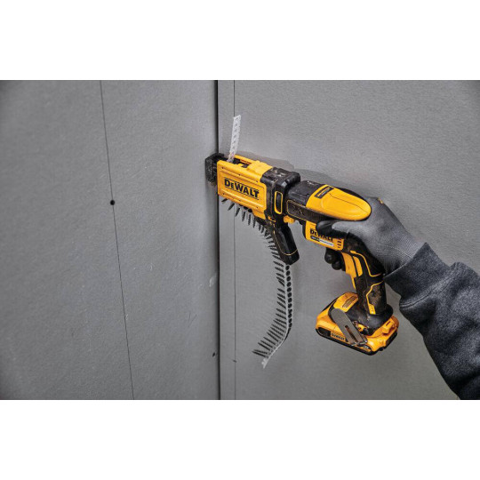 Купити Насадка стрічкова для подачі шурупів DeWALT DCF6202. Офіційний магазин Toolmaster Україна. Фірмовий інструмент та обладнання, офіційна гарантія
