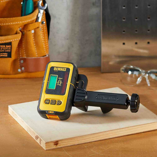 Купити Мішень-променевловлювач DeWALT DE0892. Офіційний магазин Toolmaster Україна. Фірмовий інструмент та обладнання, офіційна гарантія