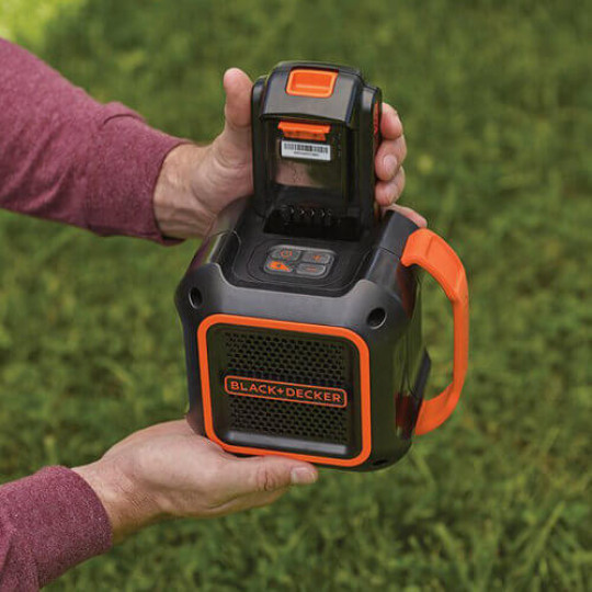 Купити Колонка портативна акумуляторна BLACK+DECKER BDCSP18N. Офіційний магазин Toolmaster Україна. Фірмовий інструмент та обладнання, офіційна гарантія