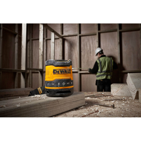 Купити Колонка портативна акумуляторна DeWALT DCR009. Офіційний магазин Toolmaster Україна. Фірмовий інструмент та обладнання, офіційна гарантія